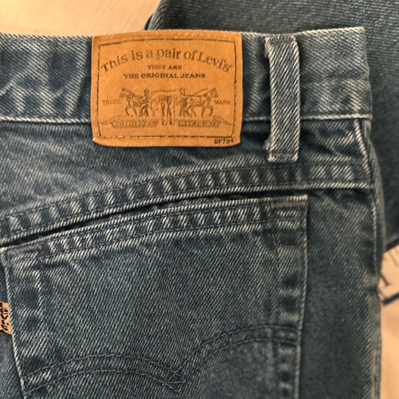 Vintage Levi’s Jeans - Picture 5 of 6